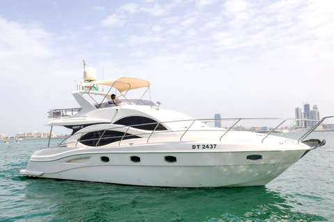 Dubai: 50-Fuß-Luxus-Yachtcharter mit Softdrinks7-Stunden-Charter