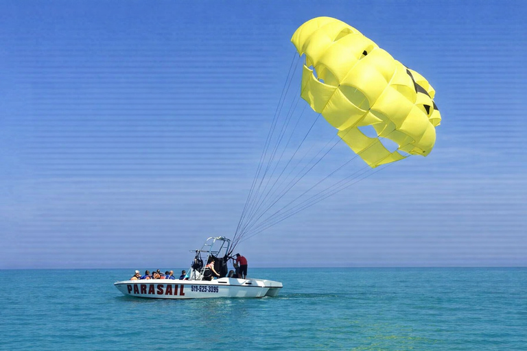 Toronto: Parasail Adventure Charter with Lake Ontario Views Double Flights - Two People Together