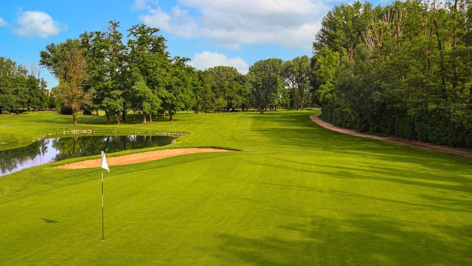 Mailand: Golfen im Le Rovedine Golf Club Mailand: Golfen im ...