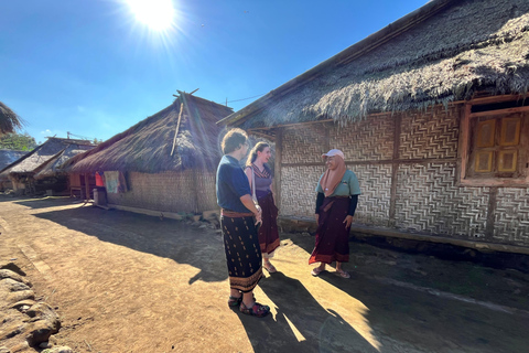 Lombok: Car Hire With Driver LUXURY CAR 10 HOURS