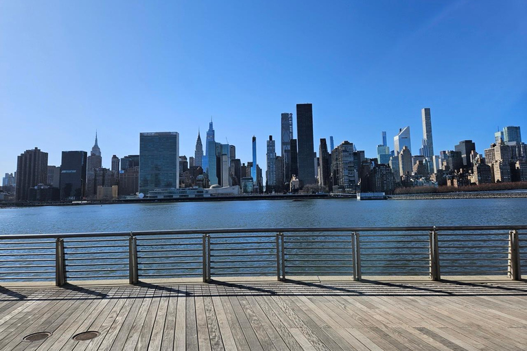 New York: From Spider-Man to Skyline – The World in One City New York: Queens Multicultural Neighborhoods Tour in English