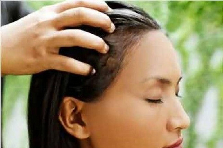 Kathmandu: Deep Hair Oil Massage, Wash, & Blow Dry in Thamel