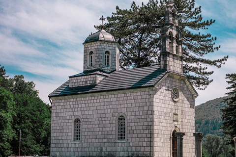 Cetinje: historical private walking tour (multilingual)Visit Cetinje: cultural private tour (multilingual)