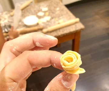 Venice: Pasta Class with Wine Tasting and Gelato