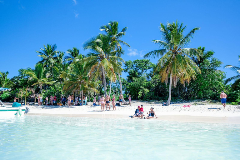 Punta Cana : Saona Island VIP 4 first class beach and sunsetBook with 20us and pay 100 us on the day of the tour.