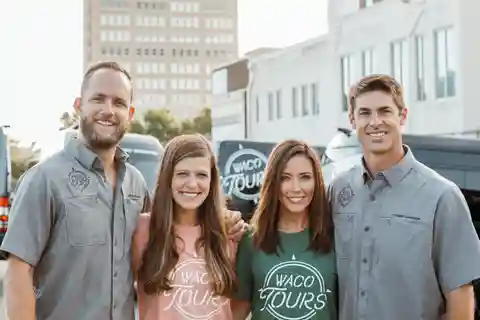 Waco: Destaques do Fixer Upper e city tour de carrinha