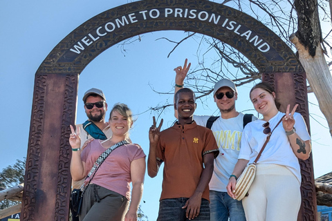 Wycieczka po przyprawach i kamienne miasto $ Wyspa więzienna