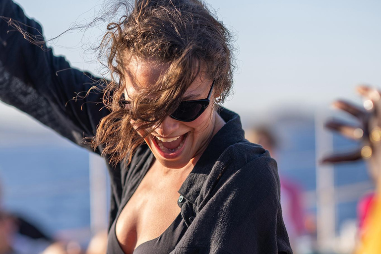 Ibiza: Half Day Pass at Ibiza Boat Club with Brunch & Drinks Bottomless Brunch Boat Party: General Admission