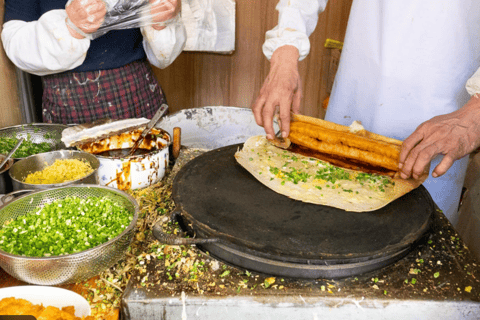 上海之夜：河滨餐厅和现代酒吧上海夜晚：河滨餐厅和现代酒廊