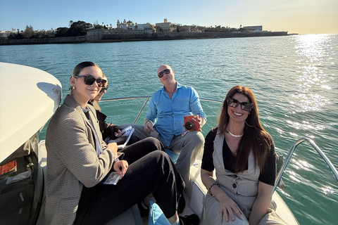 Passeio de barco com aperitivo desde El Puerto de Santa MariaPasseio de barco com aperitivo a partir de Puerto de Santa Maria