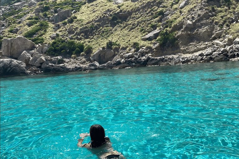 Majorque : Alcudia, visite en bateau privée.