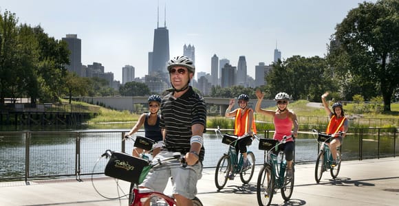 Chicago: Lakefront Neighborhoods Bike Tour