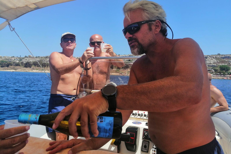 Fontane Bianche – Ognina: Exclusive RIB-Boat Tour Fontane Bianche - Ognina: Exclusive tour by rubber dinghy