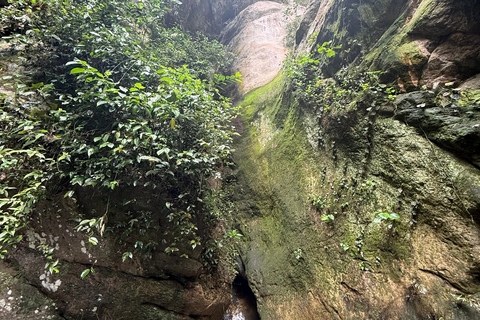 Bogotá: Tropical Valleys & Hidden Falls Motorcycle Tour