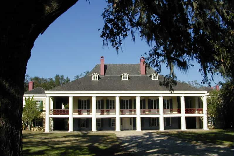 New Orleans: Destrehan Plantation & Airboat Combo Tour | GetYourGuide