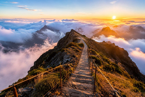 Madeira: Sunset at Pico Arieiro and the Stairway to Heaven Madeira: Sunset at Pico Arieiro and Escadaria do Céu