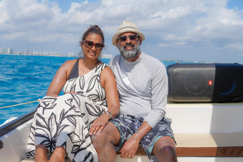 Cancún : Catamaran privé tout compris