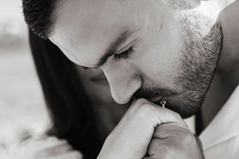 Mykonos: Private Photoshoot with a Professional Photographer