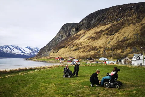 Tromsø: Fjorden, Kvaløya & Sommarøy Toegankelijke Tour met Lunch
