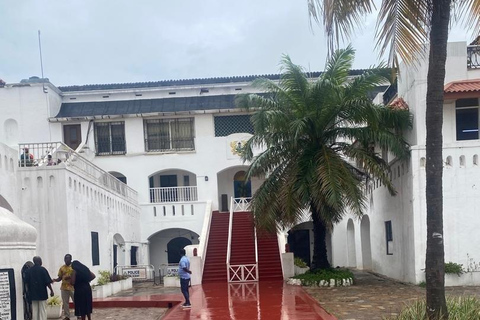 Accra: One-Day City Highlights, Culture & Heritage Tour