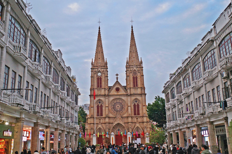 Guangzhou's Commerce & Culture: Local Market Immersion Tour