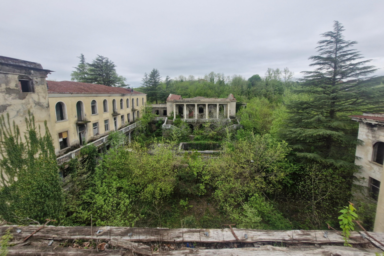 Tbilisi: Chiatura, & Tskaltubo Day Trip