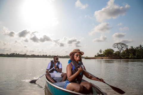 Accra: Aqua Safari Resort Dagtrip met Lunch