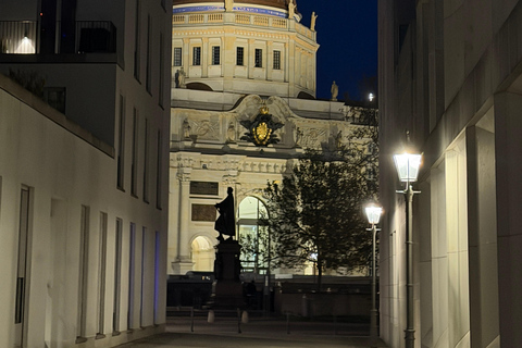 Berlin Night Walking Tour - Iconic Illuminated Landmarks Private Berlin Sunset Walking Tour - Iconic Landmarks