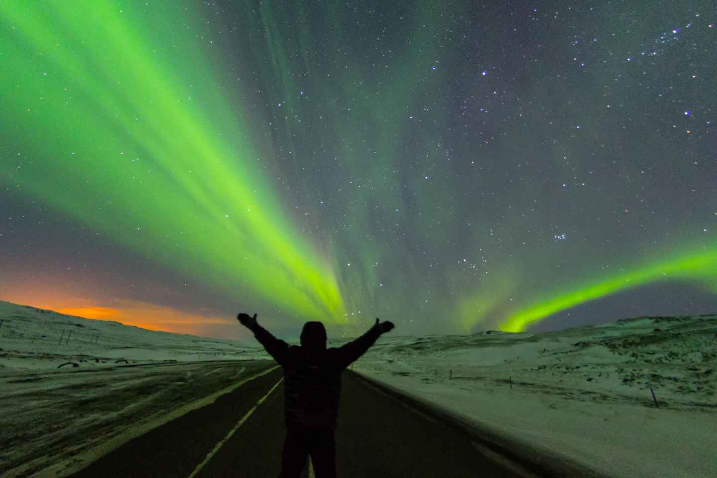 From Reykjavik: Private Northern Lights Evening Tour - Comfortable minivan up to 7PAX
