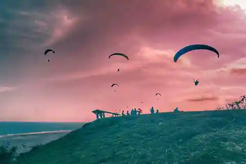 Bali: Paragliding Over Uluwatu cliff with video footage
