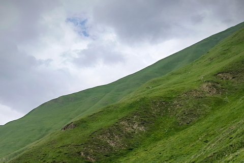 One-day bike tour in the Truso Valley