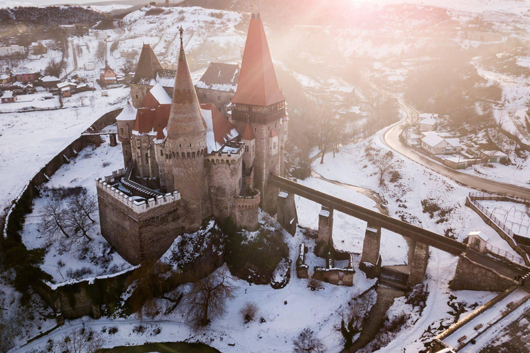 Brasov: Corvin Castle Private Tour with Entry Ticket