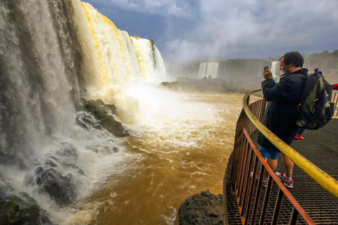 Iguazu Falls: Dagsutflykt till Brasilien och Argentina Sides