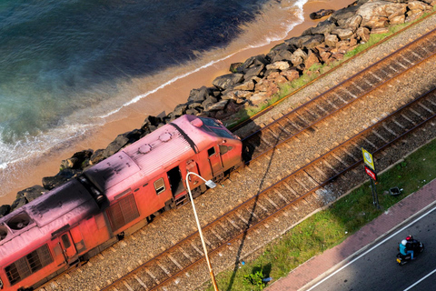 Sri Lanka Tea Estate & Galle Iconic Coastal Train Experience