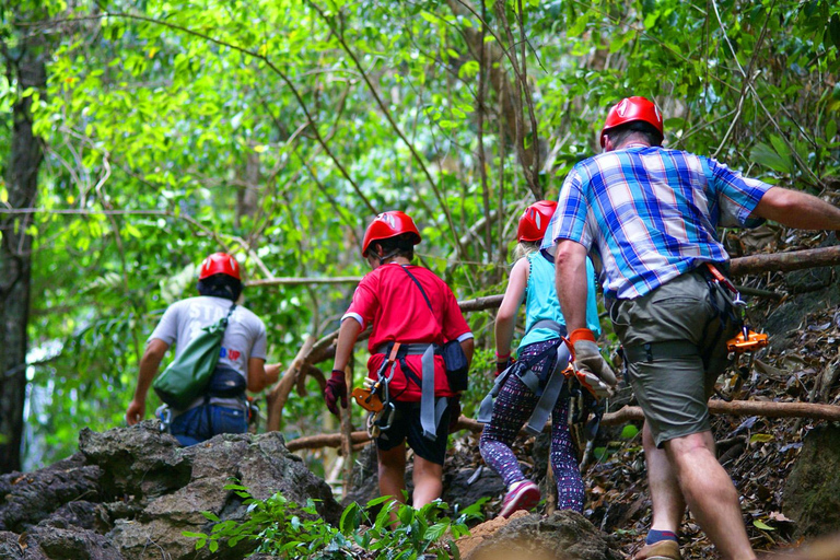 Krabi: Esperienza di zipline, ATV e arrampicata in cima alla cordaZipline di un giorno intero