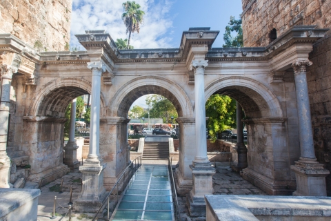 Antalya: First Discovery Walk and Reading Walking Tour