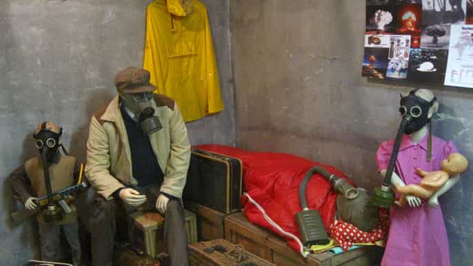 prague 2hour communism and nuclear bunker tour
