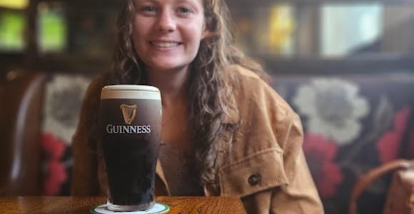 Dublin: Traditional Pub Tour with Local Guide & Welcome Pint