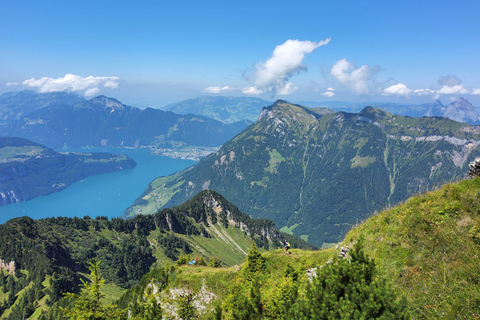 Tagestour ab Zürich: Bergwanderung auf den Rophaien mit ortskundigem GuideTagestour ab Zürich: Bergwanderung in Rophaien mit ortskundigem Guide