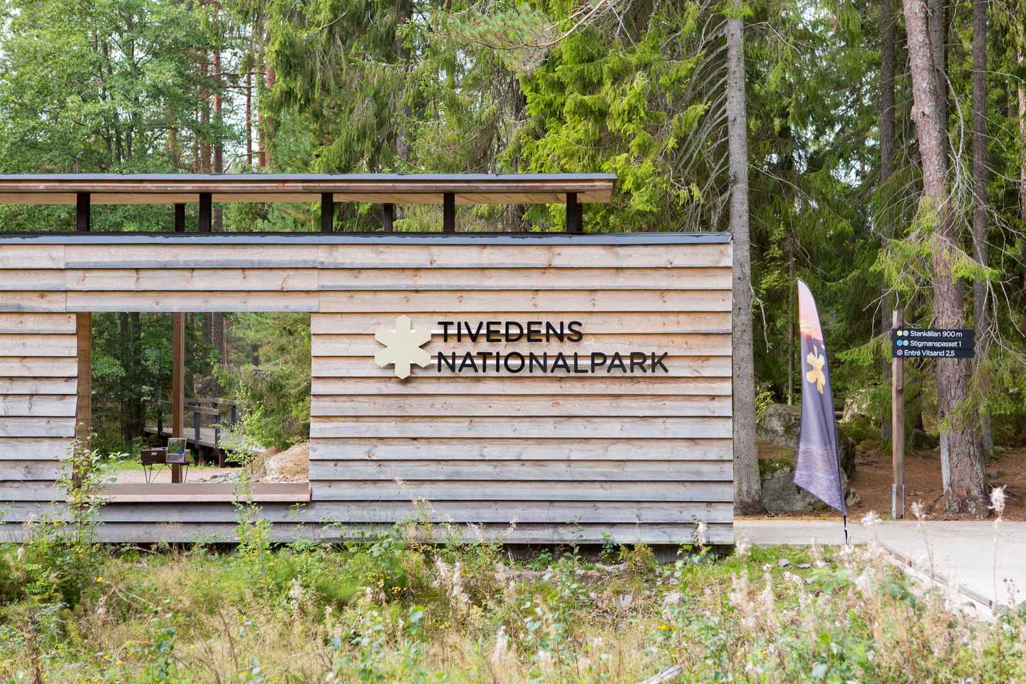 Tiveden National park: Summer guided walk around Stenkälla