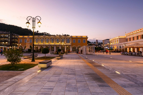 Stadsrondleiding Zakynthos met transfer en dinerZakynthos Stad bij nacht Tour met transfer en diner