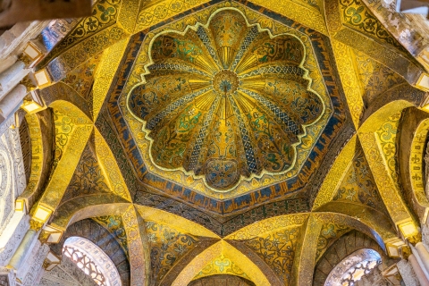 Córdoba: meczet-katedra i wycieczka z przewodnikiem po dzielnicy żydowskiejPrywatna wycieczka po hiszpańsku