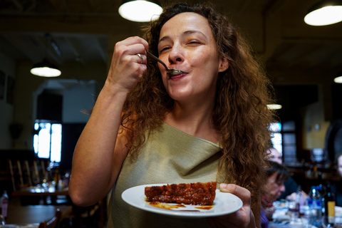 Palma de Mallorca: Food Tour with 10+ Local Dishes & Drinks