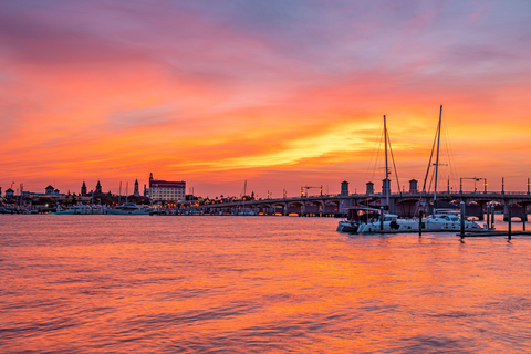 St. Augustine: rejs o zachodzie słońca z szampanemŚw. Augustyn: rejs o zachodzie słońca z szampanem i drinkami