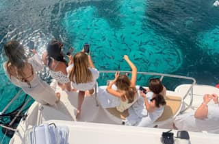 Cannes: Magische Bootsfahrt mit dem Katamaran! Stand-up-Paddling und Schnorcheln