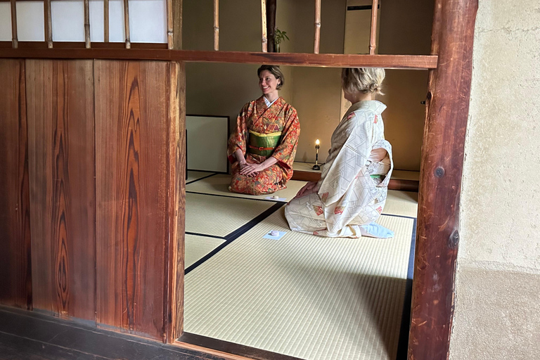 Kyoto: Tea Ceremony in a Tradtional Tea Room
