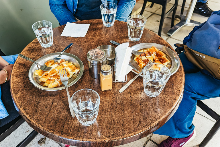 Chania: Old Town Highlights Private Tour with Street Food Shared mini group