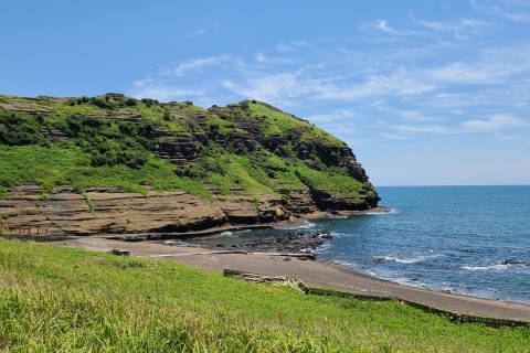 Excursión de un día para explorar las Rutas Este y Norte de JejuPunto de encuentro: Shilla Duty Free