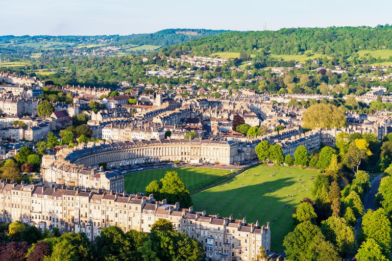 Enchanted Christmas Walk in Bath’s Heart