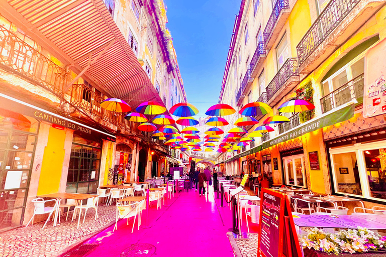 Lisbon: Old Town Tuk-Tuk Tour. Lisbon: Private Guided Historical Old Town Tour by Tuk-Tuk